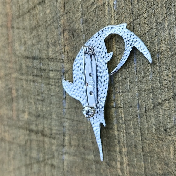 Vintage Ariki Paua Shell sword fish brooch - Picture 5 of 7